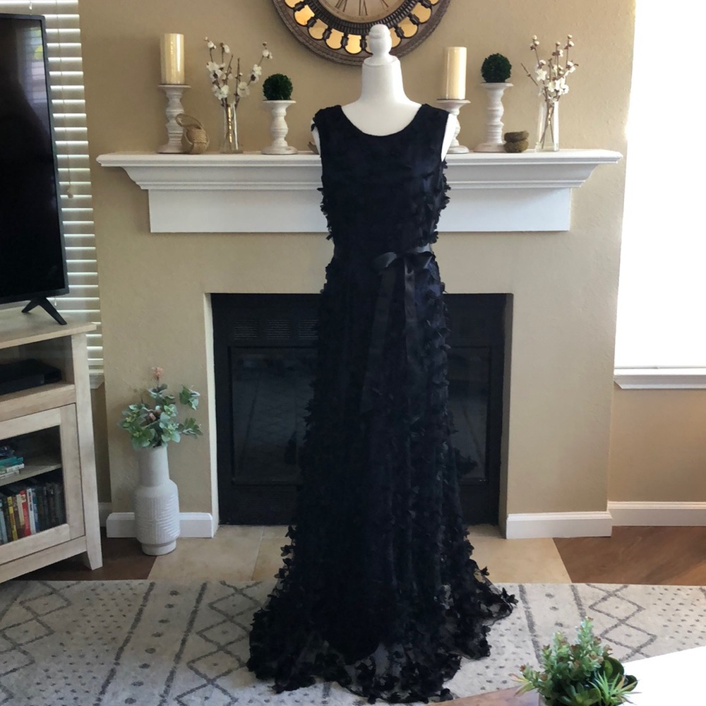 Tahari Evening Gown by Arthur S. Levine